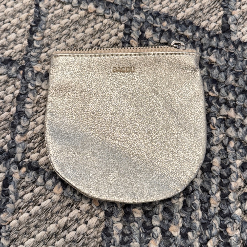 Baggu Leather Metallic Gold Coin  U Pouch